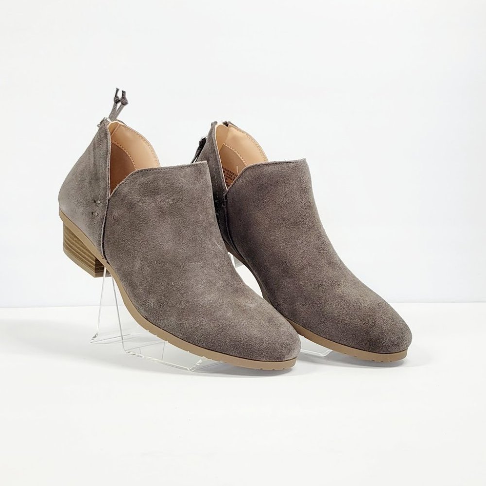 NEW - KENNETH COLE REACTION concrete side way ankle booties Sz 8